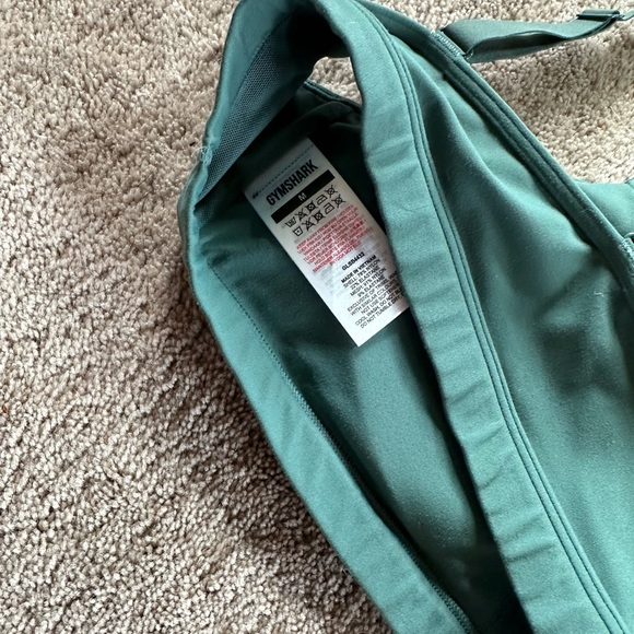 Gymshark sports bras - Picture 3 of 6